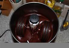 Chocolate Crushing Machine