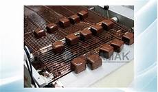 Chocolate Cutting Machine
