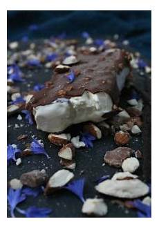 Cold Glasso Coating Sauce With Chocolate